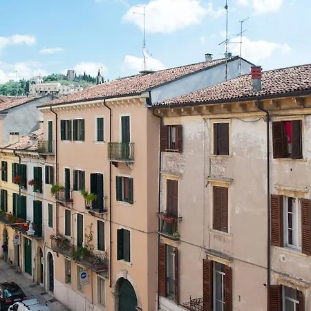 Apartment Di Tutto Punto In Centro A Verona